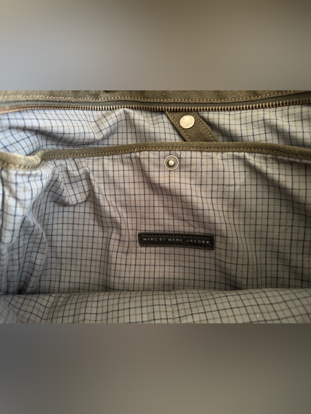 Marc by Marc Jacobs Olive Green Canvas Messenger Bag - Picture 7 of 8